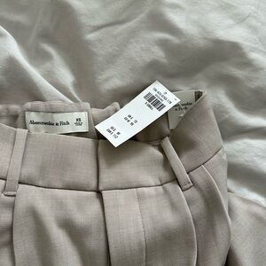 Abercrombie & Fitch Light Tan Pants